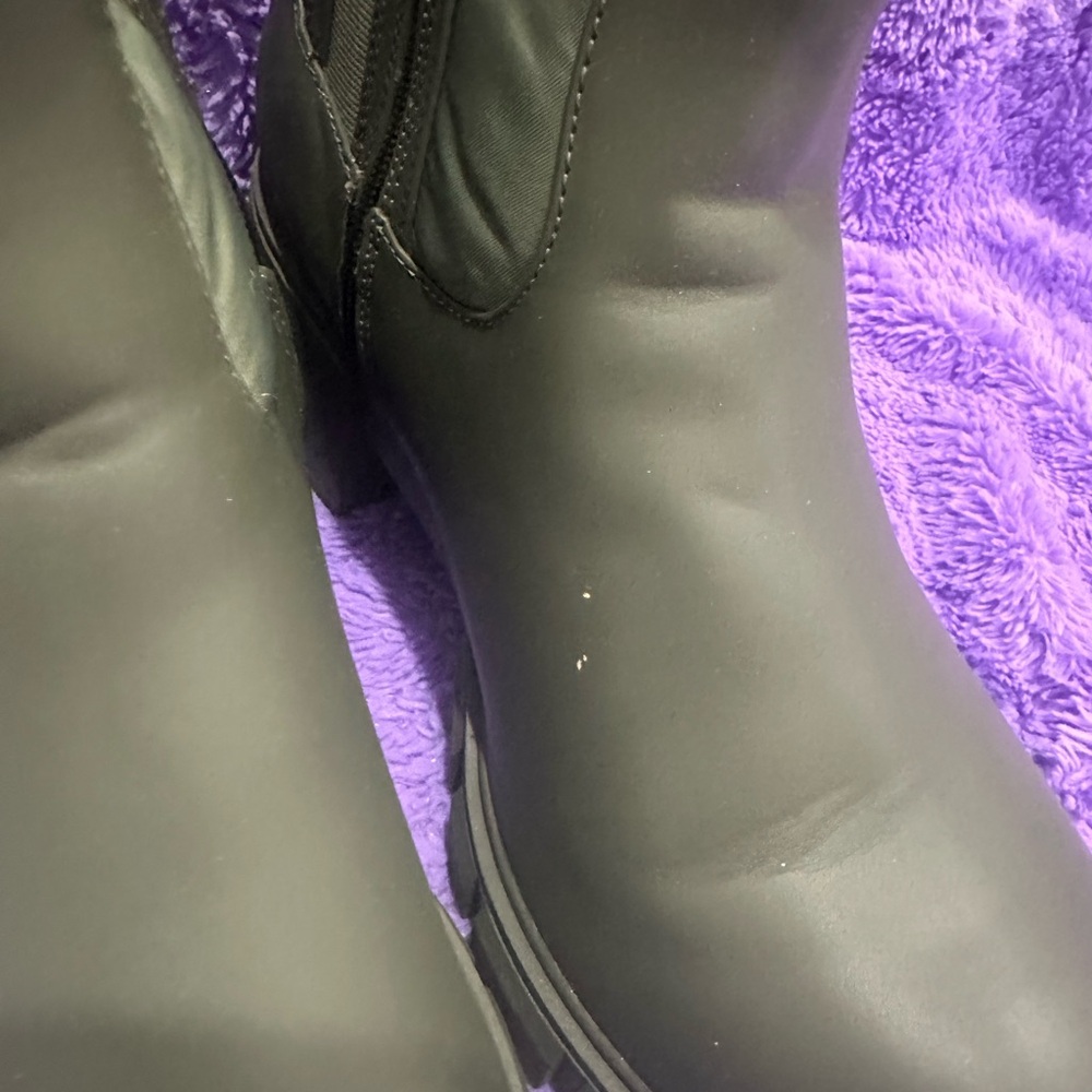 Torrid Olive Quilted Winter Booties - Picture 5 of 10